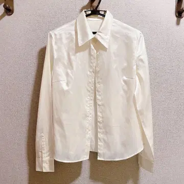 아이보리 긴팔 셔츠 심플