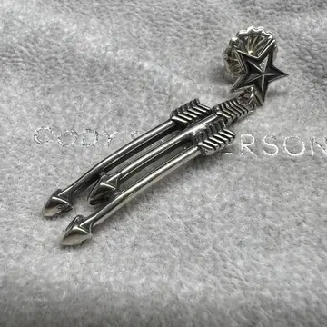 코디 트리플 애로우 스타 귀걸이 곡선형