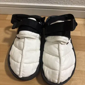 리복 쿠션 샌들 화이트