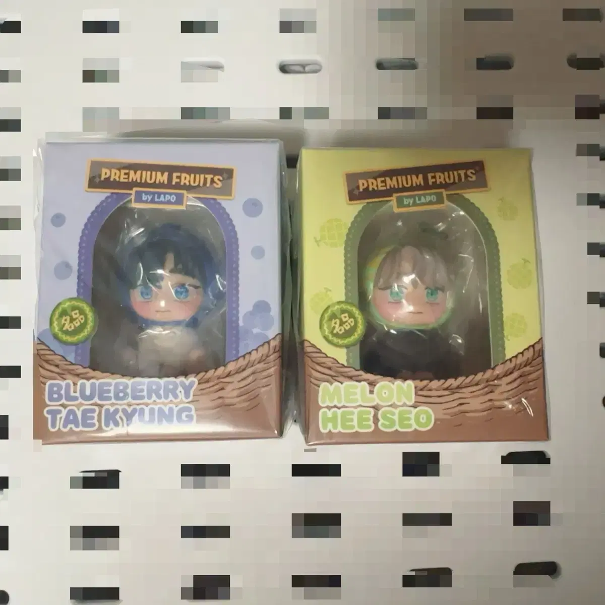 Rootless Tree Figure Set