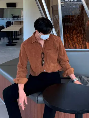 브라운 코듀로이 긴팔 셔츠