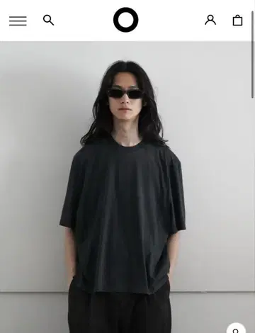 entire Studios 다크 그레이 티셔츠 L 사이즈