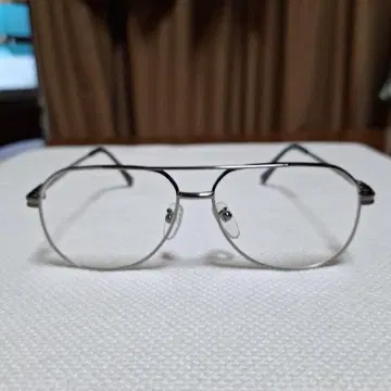 실버 메탈 라운드 프레임 안경 Made IN JAPAN