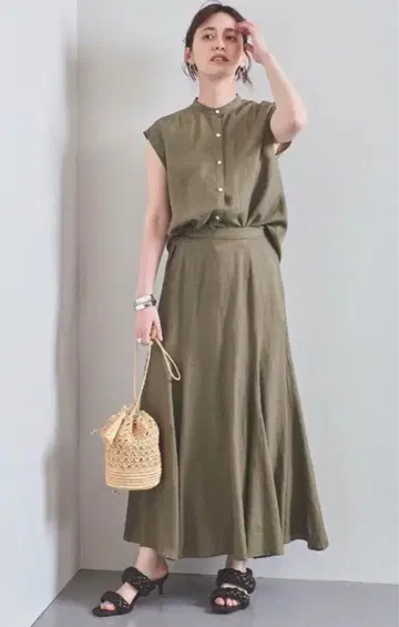 UNITED ARROWS 린넨 블렌드 플레어 맥시 스커트