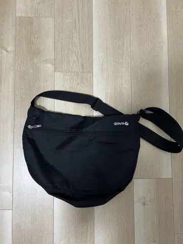 Gravis 숄더백