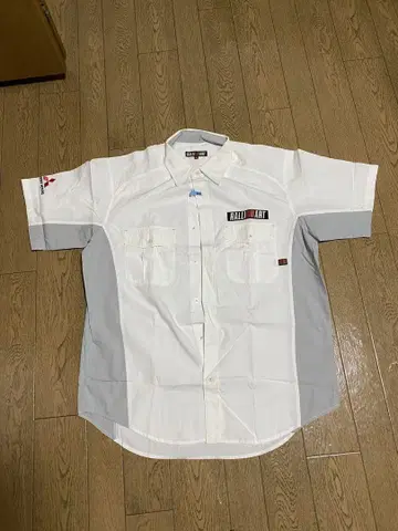 래리 아트 반팔 셔츠