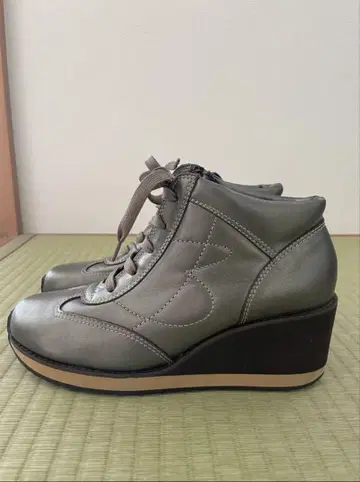 B-Three 웨지솔 부츠 24cm