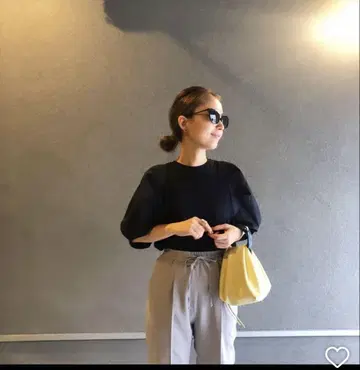 yori 턱 숄더 티셔츠 36