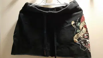 Ed Hardy 에드 하디 자수 블랙 타이트 스커트