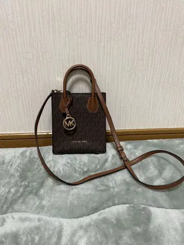 Michael Kors 브라운 숄더백