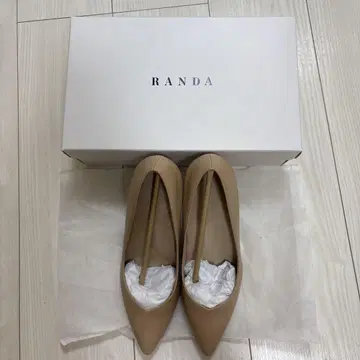 RANDA 란다 베이지 펌프스