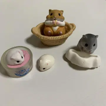 햄스터 피규어 캡슐 토이 정리 상품