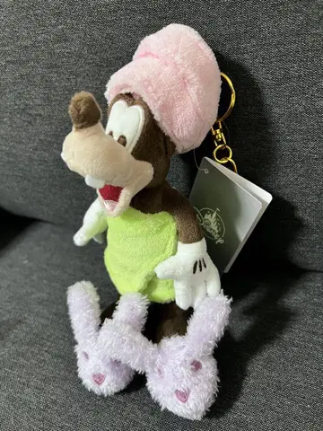 디즈니 스토어 봉제 인형 키체인 GOOFY BIRTHDAY