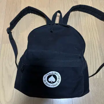 트레셔 백팩 사쿠스