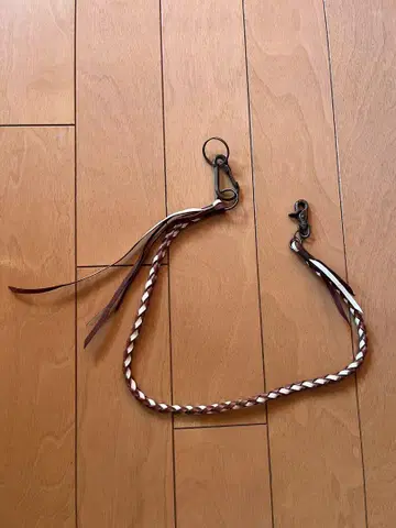 TAKEO KIKUCHI 가죽 뜨개질 지갑 체인