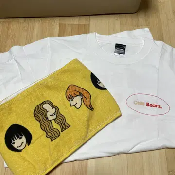 칠리빈즈 티셔츠와 타월