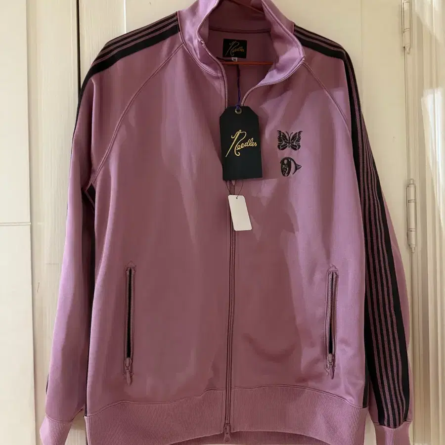 TrackJacket 〈NEEDLES〉x〈Stray Kids〉スキズ Needles x Stray Kids Merch Collection [Release Date/Price