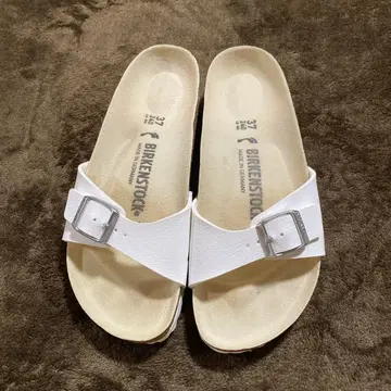 BIRKENSTOCK 화이트 샌들 37