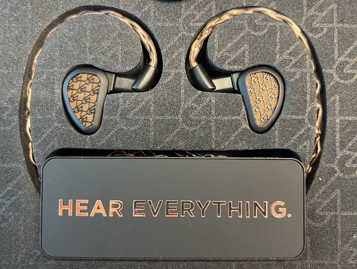 64 Audio Solo - Like New