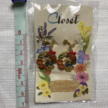 귀걸이 키키의 옆모습 Closet 스튜디오 지브리