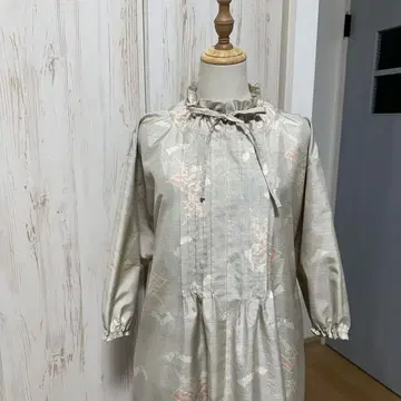 기모노 리메이크 화이트 오시마 명주 핀턱 칼라 개더 원피스(LL)
