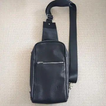 다케오 키쿠치 숄더백