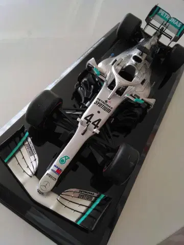 F1 컬렉션 1/24 F1 W10 EQ POWER+