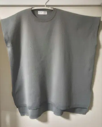 RIM.ARK Asymmetry knit tops 그레이