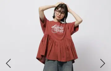 플레어 헴 프린트 티셔츠