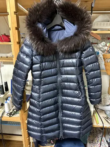 새상품급 타트라스 TATRAS 다운 코트 ISERA 다크 네이비