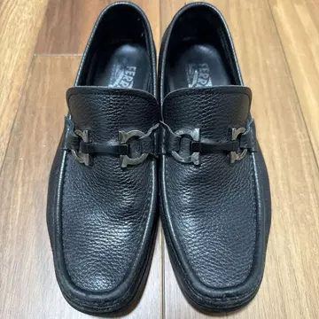 페라가모 가죽 신발 로퍼 블랙 검정 25cm