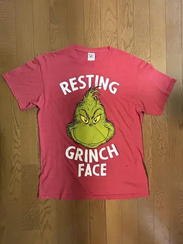 그린치 티셔츠 RESTING GRINCH FACE M