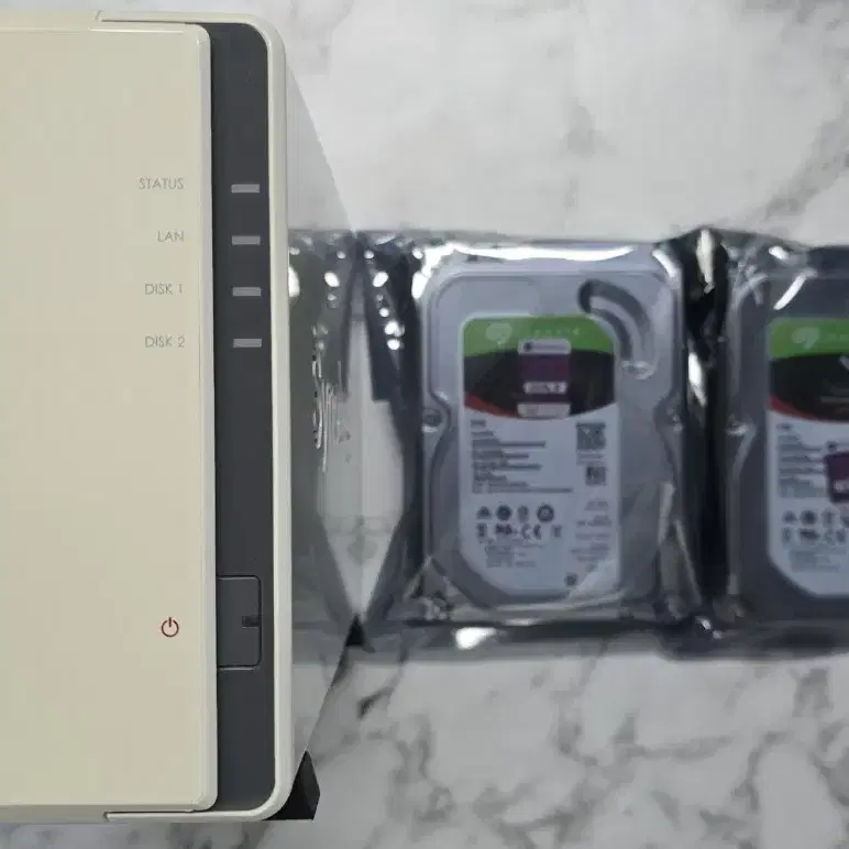 Synology NAS DS218j + 4TB HDD×2 31dD-nZpKuL.jpg