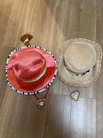 우디&제시 모자 2개 세트