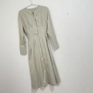 센스 오브 플레이스 바이 어반 리서치 허리 턱 원피스