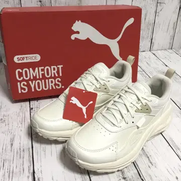 새상품 PUMA 히프노틱 CL 398610 화이트 24cm