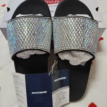 스케쳐스 샌들 24cm