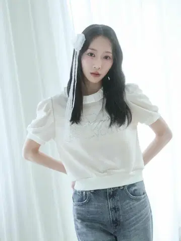 Lure you in 오치 유라노 프릴 큐빅 상의 바닐라
