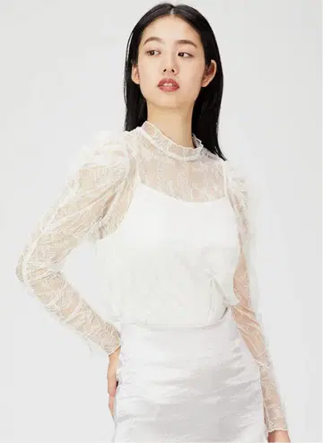 snidel 스나이델 개더 슬리브 레이스 블라우스 화이트