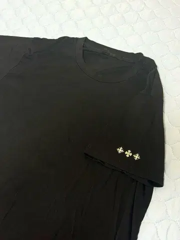 타트라스 반팔 티셔츠 M 사이즈 블랙