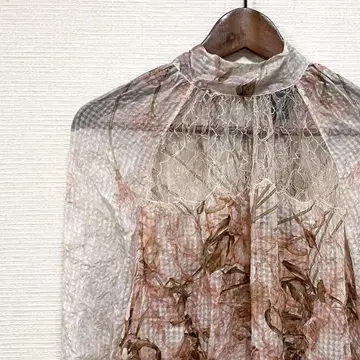 CLASS robertocavalli 꽃무늬 블라우스