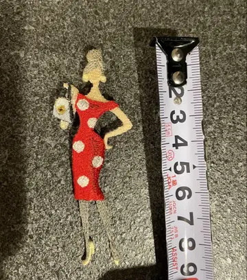 빨간색 도트 드레스 인형 브로치 자수 약 10cm