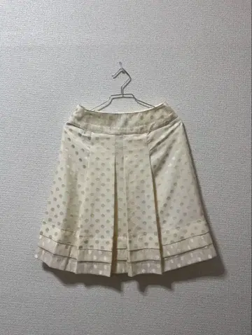 아이보리 도트 무늬 플리츠 스커트 레트로 팝