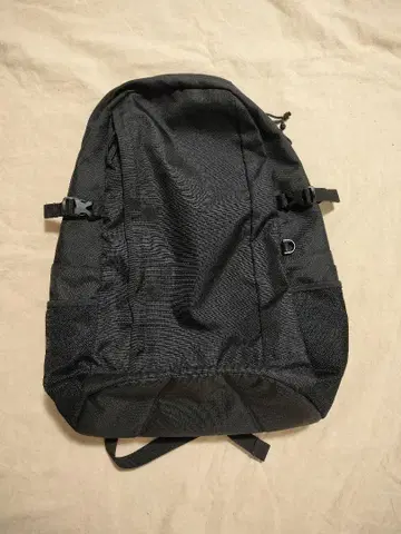 MUJI 어깨 부담을 덜어주는 발수 대용량 럭색 블랙