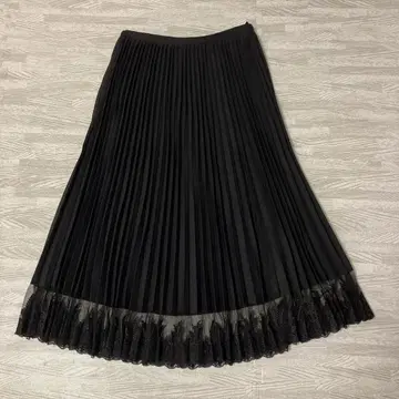 Lois Crayon 블랙 플리츠 스커트