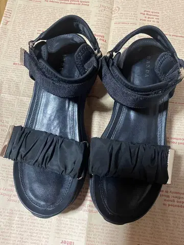 란다 개더 벨트 스포츠 샌들 새상품급 블랙 S