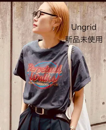 새상품 Ungrid 투어 로고 루즈 티셔츠/차콜