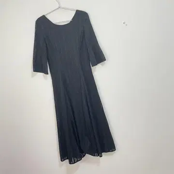란다 플레어 슬리브 레이스 원피스