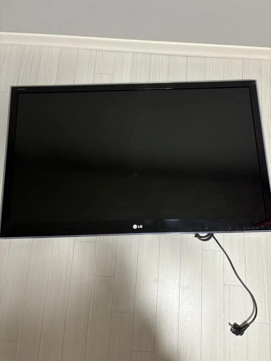 lg 47LW6500 중고 tv 판매합니다.