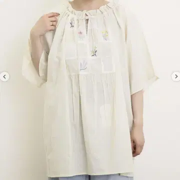 사만사 모스모스 패치워크 자수 튜닉 블라우스